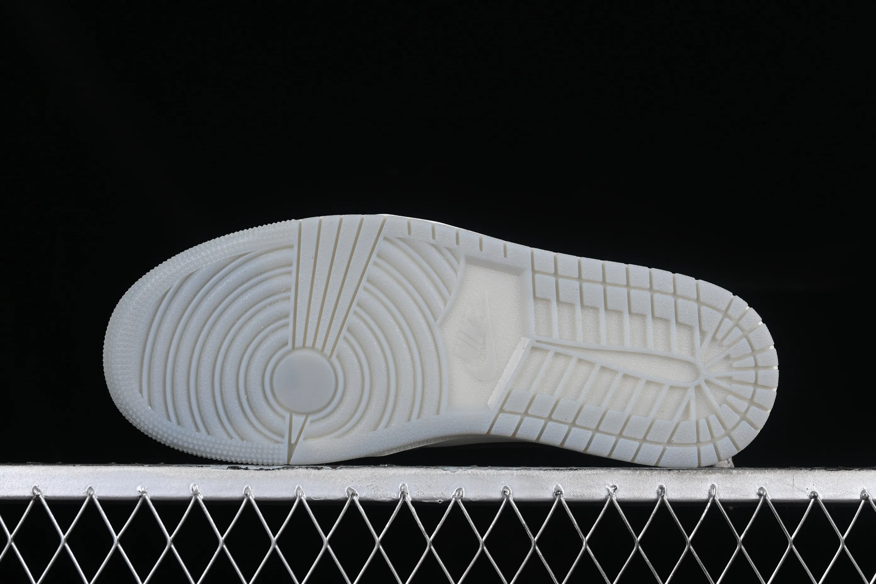 All categories Air Jordan Jordan series basketball shoes Air Jordan 1 Low G version pure original Air Jordan 1 Low CNY "Year of the Drago" AJ1 Joe 1 Year of the Dragon Limited Qinglong low-top cultural casual sneakers FN3727-100